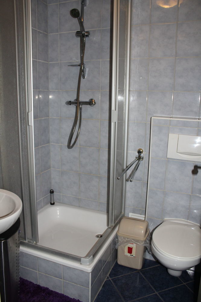 Zimmervermietung Gotha Ngoại thất bức ảnh
